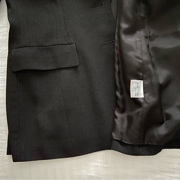 Like New Black& White Striped Dress Suit 2pcs ( jacket and skirt) - Picture 9 of 16